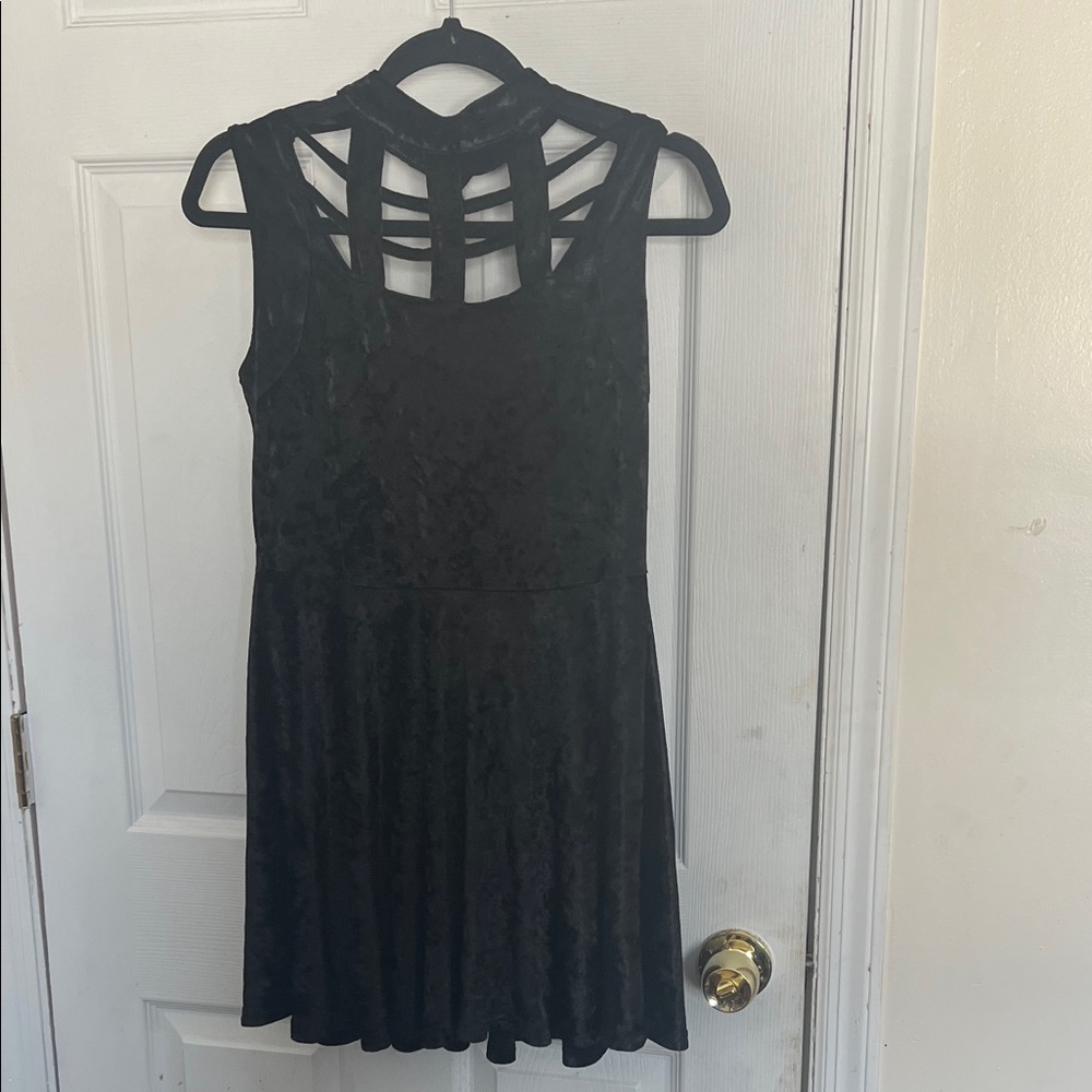 Jawbreaker Elegant Black Velvet Sleeveless Mini Dress